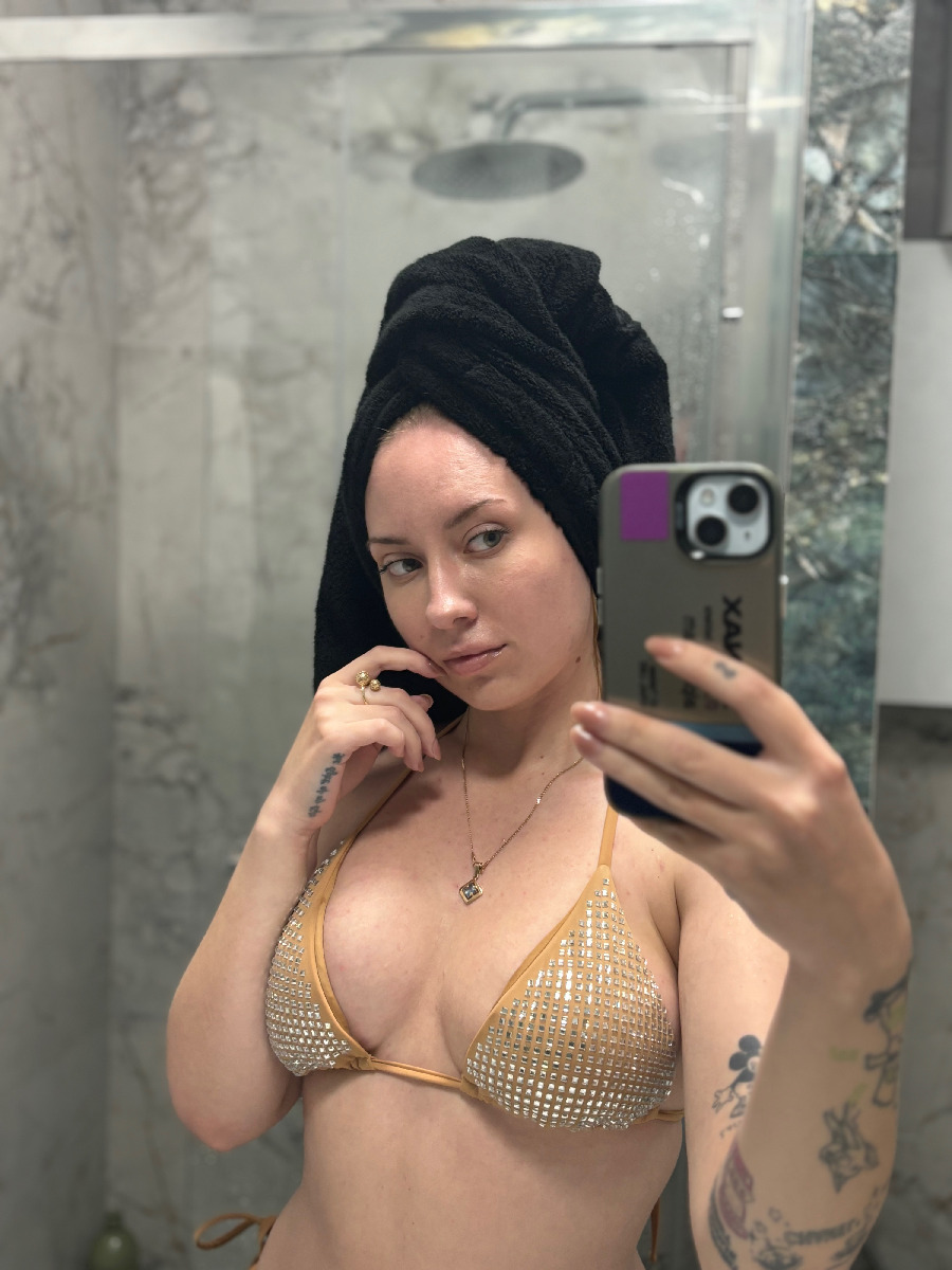 Nude girl KateV in Kansas City