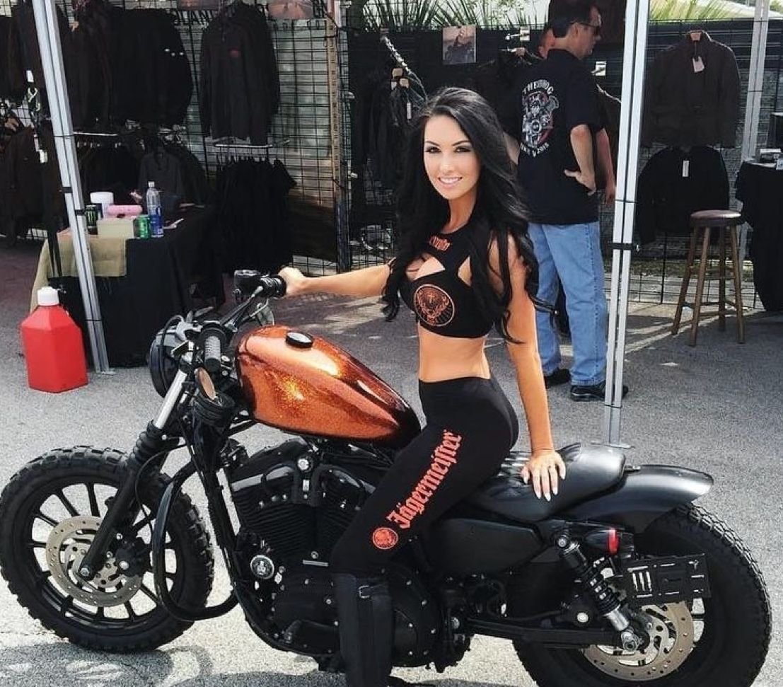 Beautiful girls and bikes in Kansas City