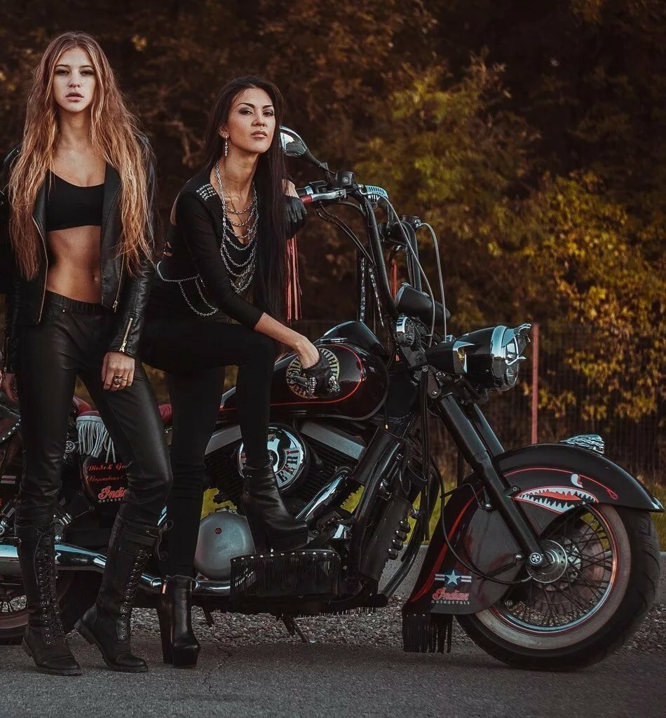 Beautiful girls and bikes in Kansas City