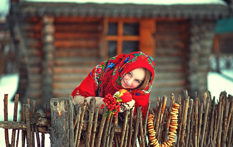 Sexy girl Women in Slavic costumes in Kansas City