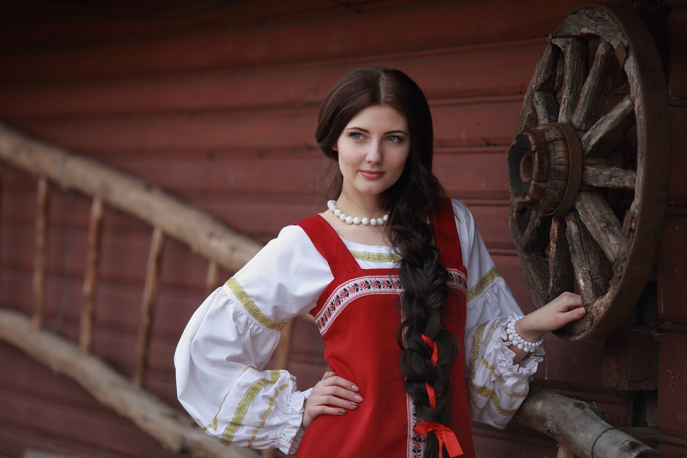 Girls in Slavic costumes in Kansas City