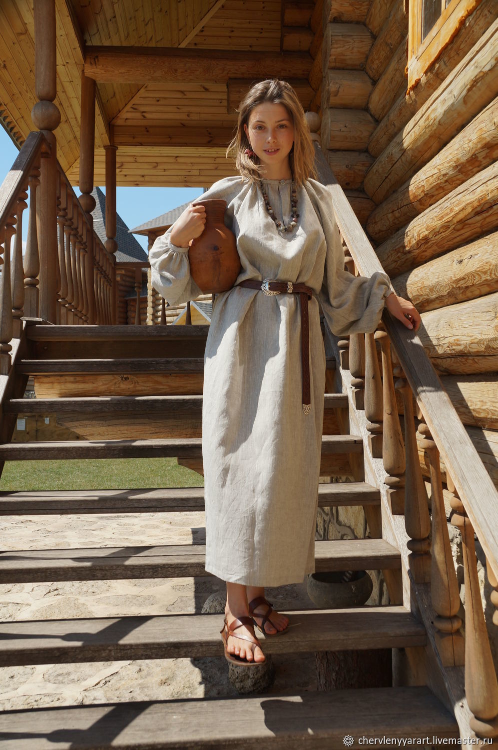 Girls in Slavic costumes in Kansas City