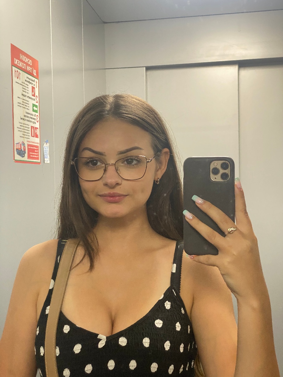 Sexy model Stacy in Kansas City